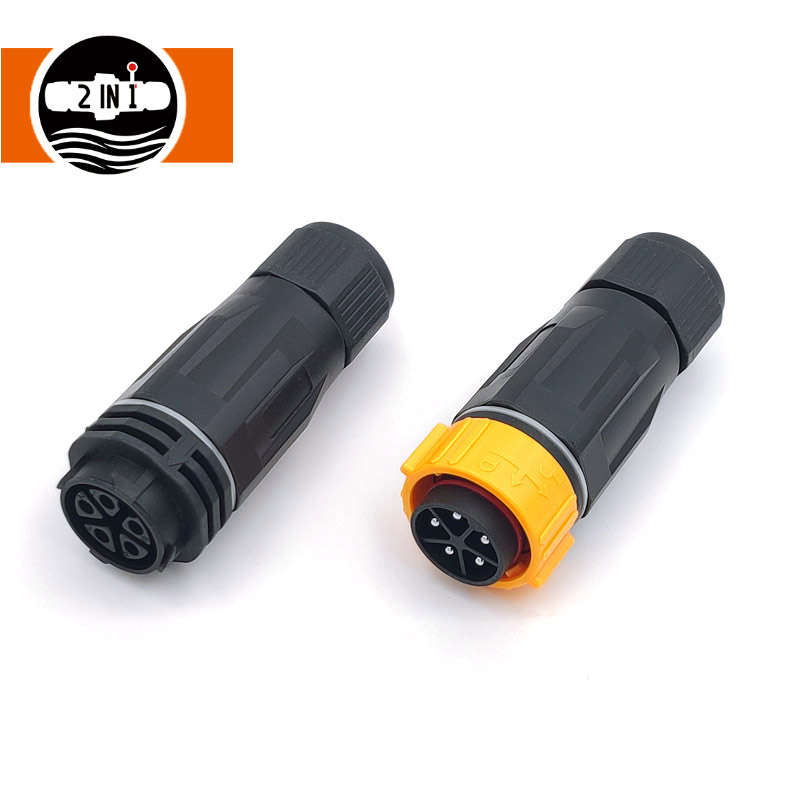 Wasserdichter 15-A-Schottstecker